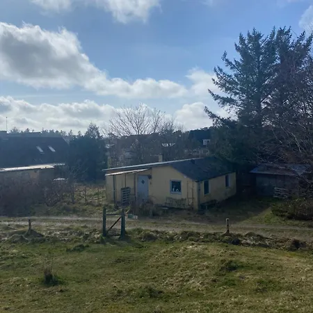 Rustic House In Nature Feriehus